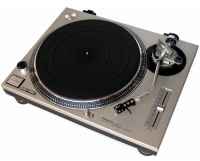 Vinyl atskaņotāju Technics 1200mk2 noma (pāris)