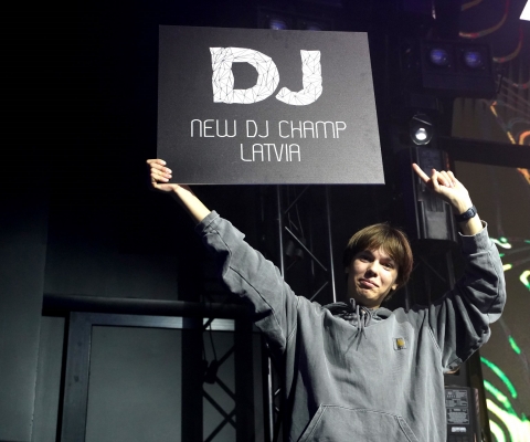 DJ DEIVV