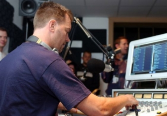 radio_dj2.jpg